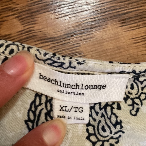 Patterned Coverup, Size XL - Picture 6 of 11